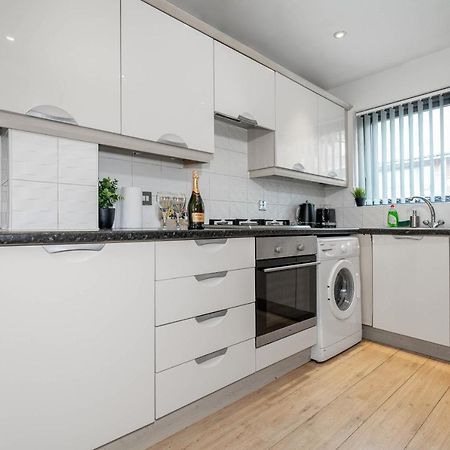 City Centre Townhouse - 3 Bedrooms - Garage - Parking - Top Rated Birmingam Exterior foto