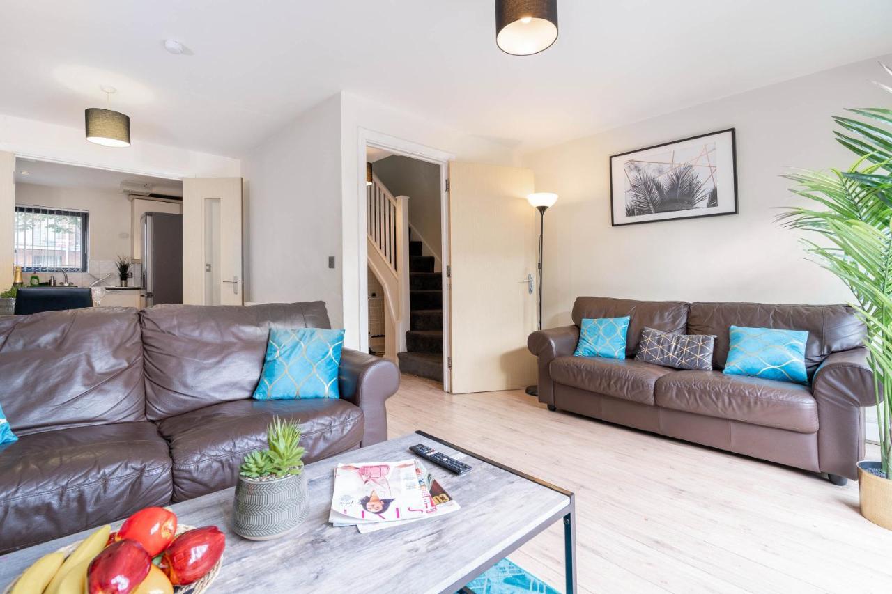 City Centre Townhouse - 3 Bedrooms - Garage - Parking - Top Rated Birmingam Exterior foto